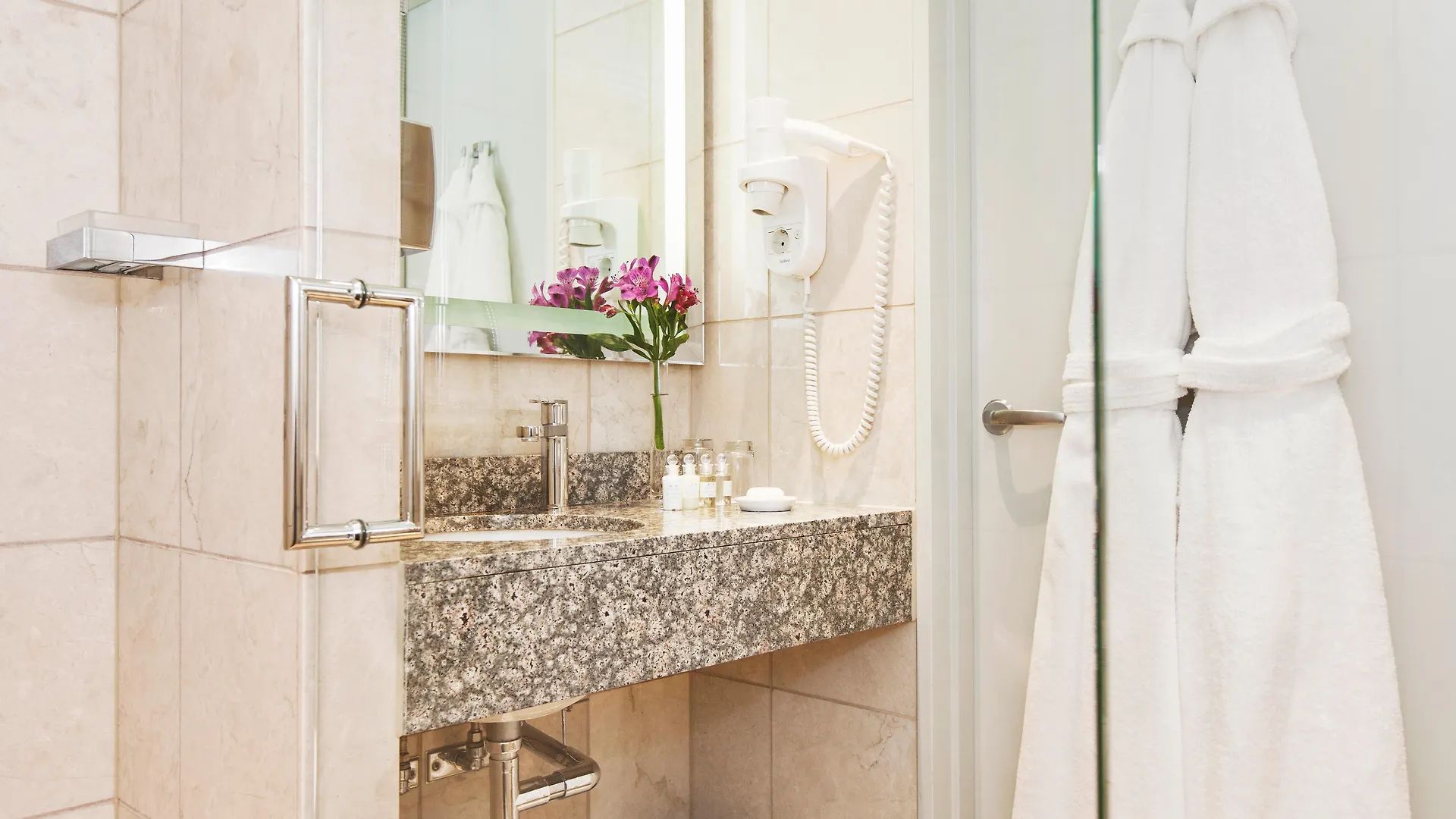 Elite Eden Park Hotel Stockholm 4*,